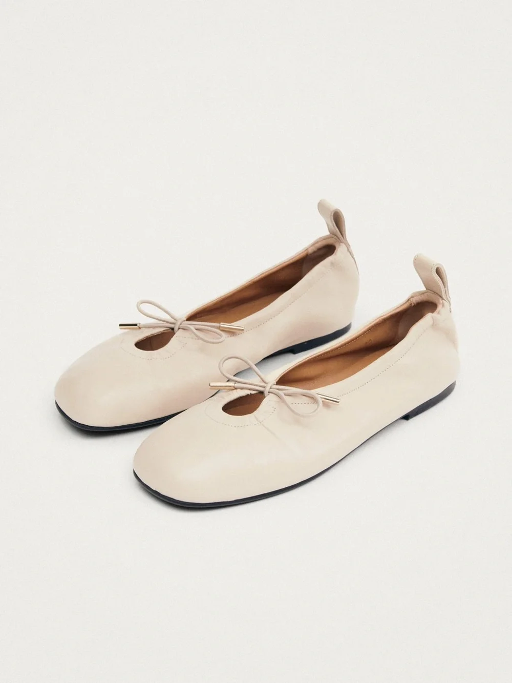 ALOHAS Rosalind Cream Leather Ballet Flats With Tie Bow Size 38, US 7-7.5